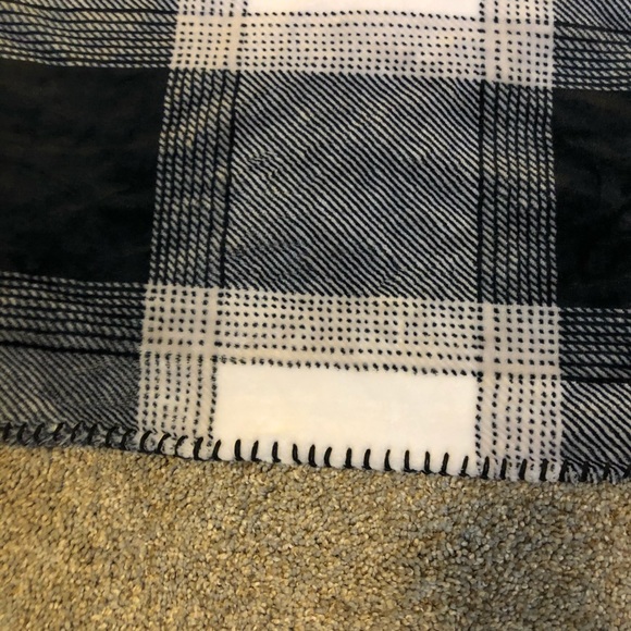 SOLD 50x60 fleece VS blanket - Picture 4 of 5